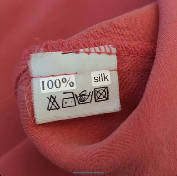 Vintage 70s 100% Silk Short Sleeve Double Button Up Blouse - Coral Pink - Picture 7 of 10